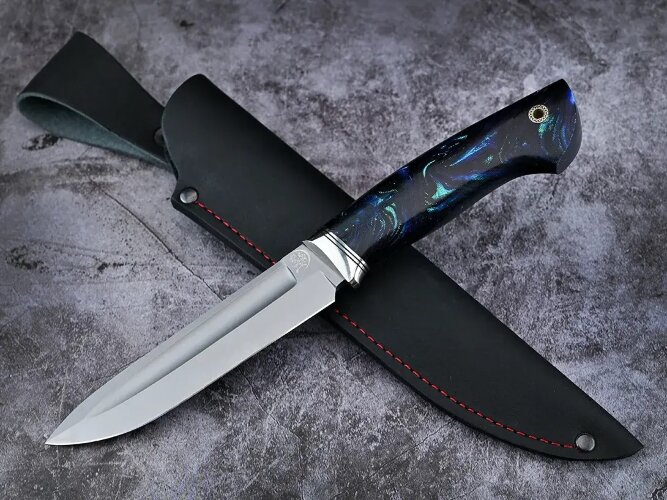 Нож Вепрь, клинок из стали Bohler M390, рукоять хаотичная микарта, больстер нейзильбер