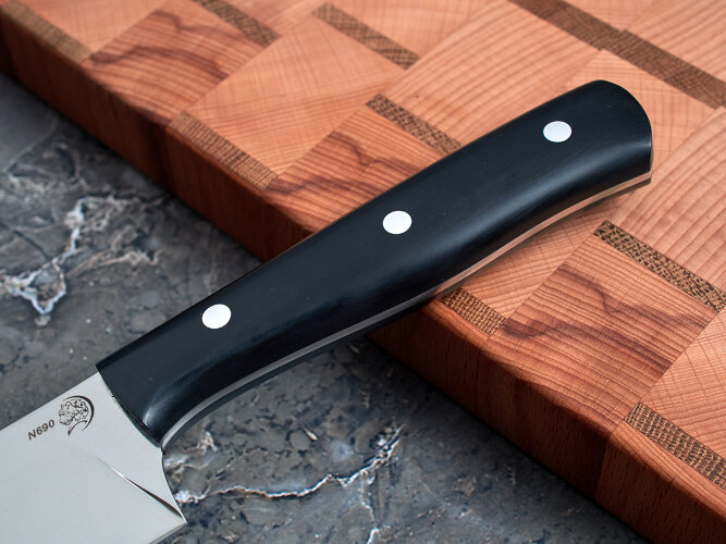 Нож Сантоку, клинок из стали Bohler N690, цельнометаллический, накладки морёный граб