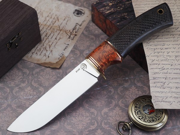Нож Ласка, клинок из стали Bohler K340, рукоять морёный граб резной, стабилизированная карельская береза