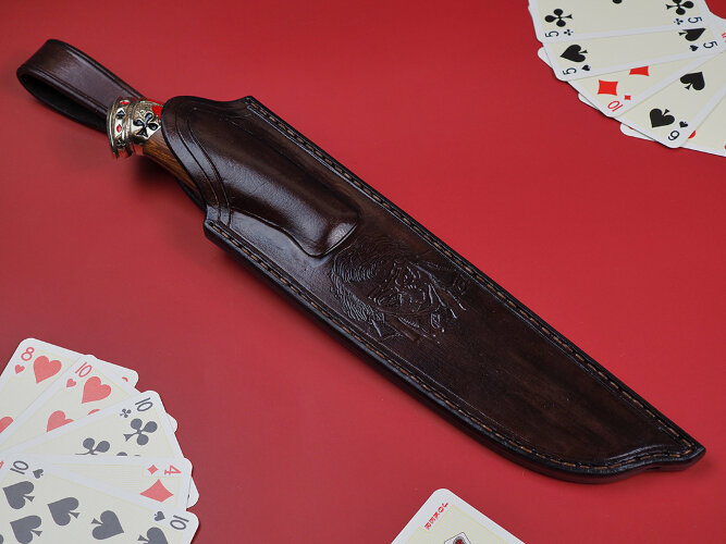 Нож Джокер, клинок из стали Bohler S390, рукоять художественное литье мельхиор, аризонское железное дерево айронвуд, элфорин, скримшоу, формованные ножны-итальянская кожа растительного дубления