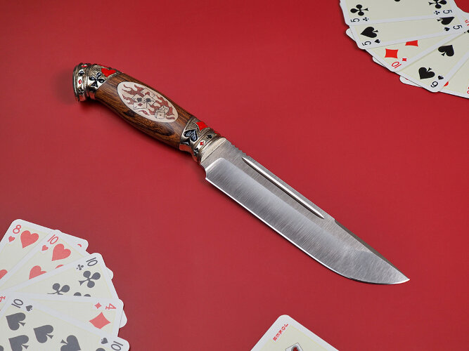 Нож Джокер, клинок из стали Bohler S390, рукоять художественное литье мельхиор, аризонское железное дерево айронвуд, элфорин, скримшоу, формованные ножны-итальянская кожа растительного дубления