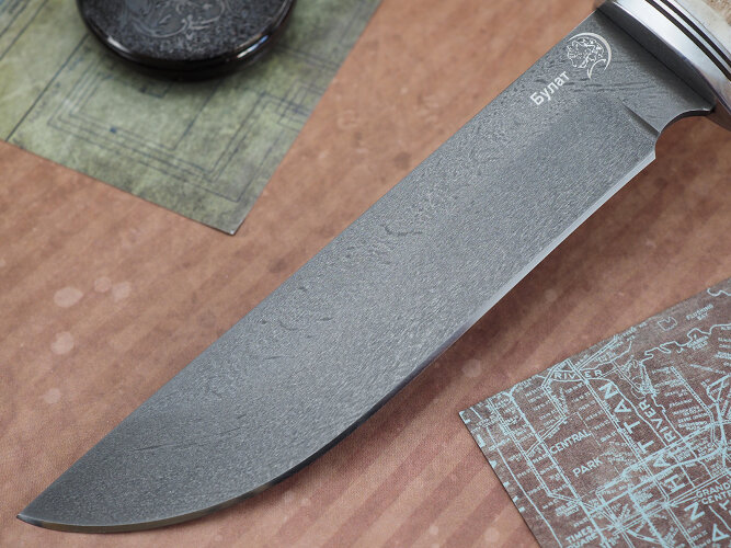 Нож Турист, клинок из тигельного булата, рукоять стабилизированная карельская береза, элфорин