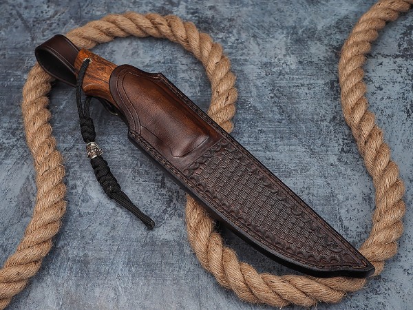 Нож Рысь, клинок из стали Bohler S390, рукоять морёный граб, аризонское железное дерево айронвуд, мозаичный пин, формованные ножны-итальянская кожа растительного дубления