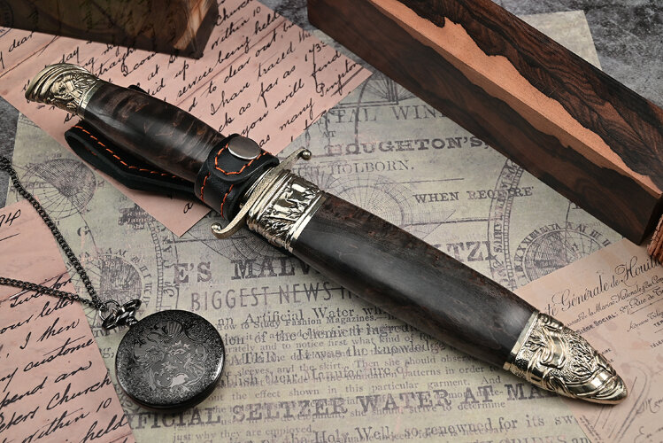Нож Авторская Финка НКВД, клинок из стали Bohler М390, рукоять художественное литье мельхиор, стабилизированная карельская береза коричневая, ножны художественное литье мельхиор, стабилизированная карельская береза