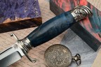 Нож Авторская Финка НКВД, клинок из стали Bohler К340, рукоять художественное литье мельхиор, стабилизированная карельская береза синяя, ножны художественное литье мельхиор, стабилизированная карельская береза