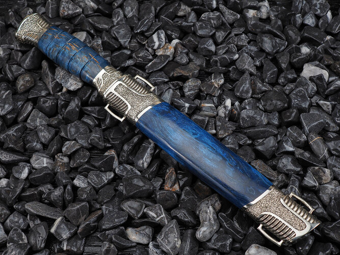 Нож Пластунский, клинок из стали Bohler N690, рукоять художественное литье мельхиор, стабилизированная карельская береза, ножны художественное литье мельхиор, стабилизированная карельская берёза