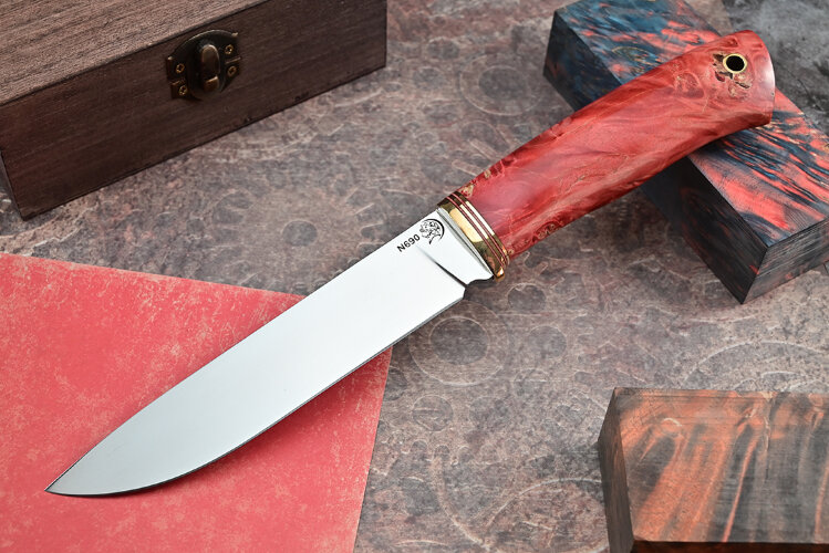 Нож Рысь, клинок из стали Bohler N690, рукоять стабилизированная карельская береза