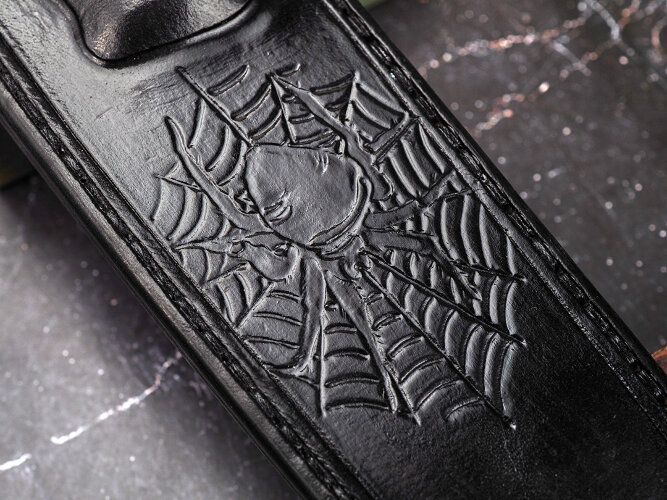 Нож Хищник, клинок из стали Bohler S390, рукоять художественное литье мельхиор, морёный граб, инкрустация серебром, формованные ножны-итальянская кожа растительного дубления 