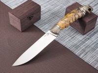 Нож Рысь, клинок из стали Bohler К340, рукоять художественное литье мельхиор, стабилизированный кап клена