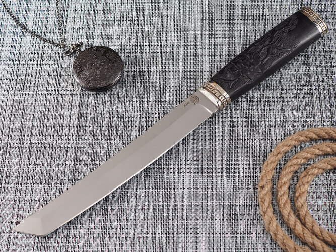 Нож Танто, клинок из стали Bohler К340, рукоять художественное литье мельхиор, морёный граб с резьбой ручной работы
