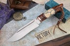 Авторский Нож Аллигатор, клинок из стали Bohler S390, притин мокумэ-ганэ, рукоять аризонское железное дерево айронвуд, вставка стабилизированный бивень мамонта, формованные ножны-итальянская кожа растительного дубления