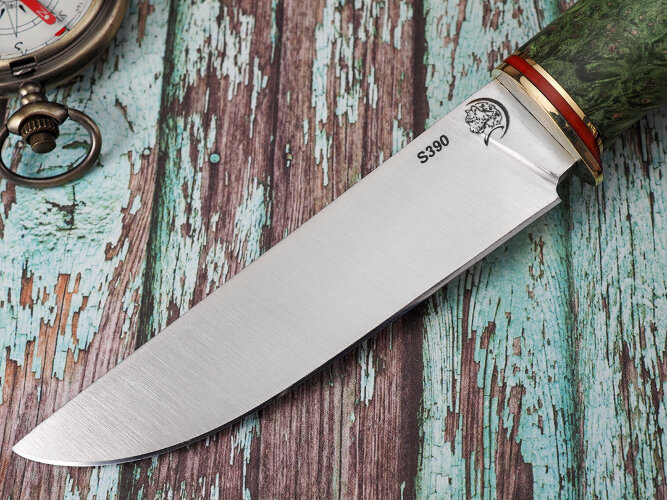 Нож Лесник, клинок из стали Bohler S390, рукоять стабилизированный кап клена
