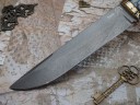 Нож Волк, клинок из тигельного булата, рукоять стабилизированная карельская береза, вставки стабилизированный зуб мамонта