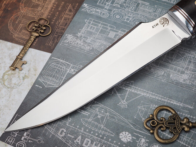 Нож Гепард, клинок из стали Bohler К340, рукоять дерево венге, стабилизированная карельская береза, мозаичный пин