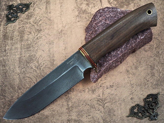 Нож Ворон, клинок из алмазной стали ХВ5, рукоять орех