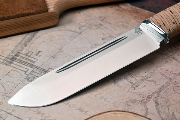 Нож Вепрь, клинок из стали Bohler ELMAX, рукоять наборная береста, дюраль