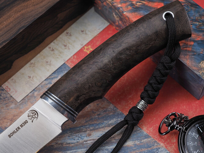 Нож Скиннер, клинок из стали Bohler М390, рукоять стабилизированная карельская береза