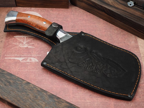 Тяпка №1, цельнометаллическая, клинок выполнен из кованной стали Х12МФ, накладки стабилизированная карельская береза, дюраль