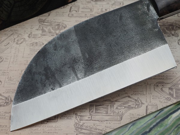 Сербский нож, цельнометаллический, клинок выполнен из кованой стали 95Х18, рукоять стабилизированная карельская береза, коричневая