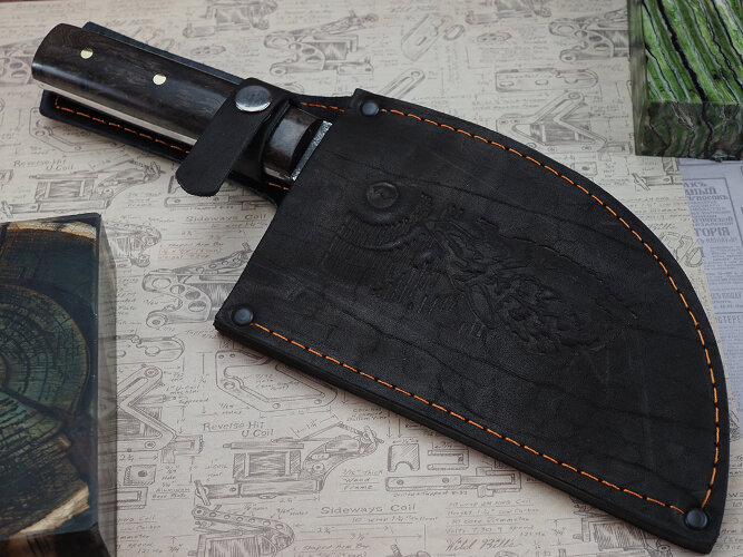 Сербский нож, цельнометаллический, клинок выполнен из кованой стали 95Х18, рукоять стабилизированная карельская береза, коричневая