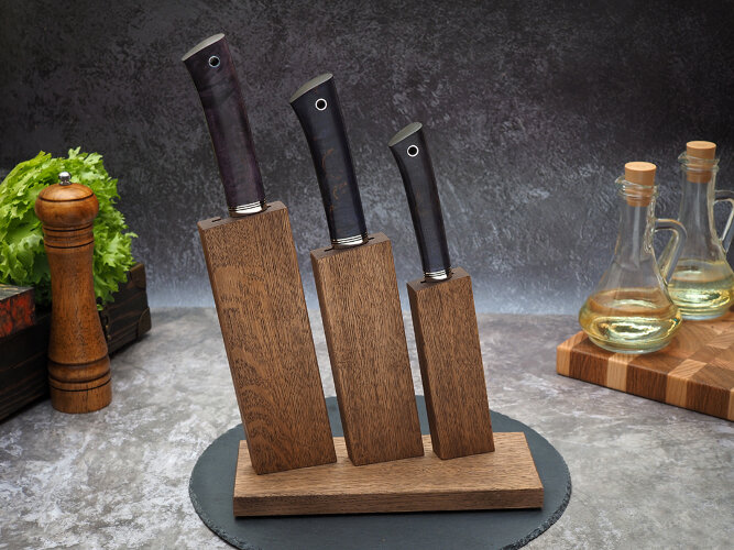 Набор ножей для кухни № 4, клинки из стали Bohler S390, рукояти из стабилизированной карельской березы + подставка под ножи в подарок