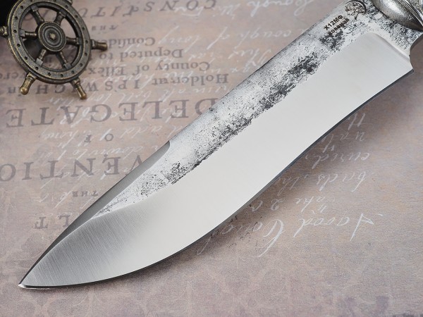 Нож Егерь, клинок из кованой стали Х12МФ, рукоять художественное литье мельхиор, мореный граб