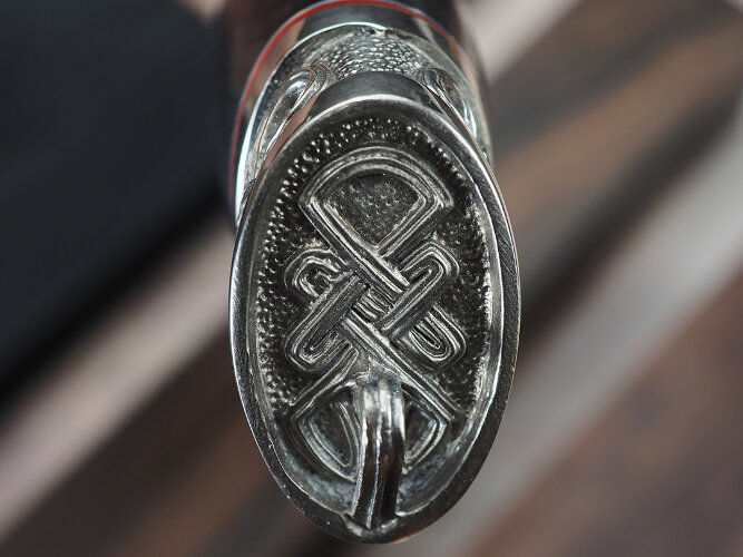 Нож Егерь, клинок из кованой стали Х12МФ, рукоять художественное литье мельхиор, мореный граб