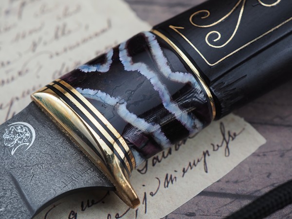 Нож Тигр, клинок из тигельного булата, рукоять морёный граб, инкрустация, вставка стабилизированный зуб мамонта