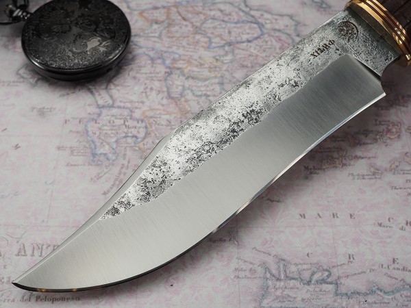 Нож Аллигатор, клинок из кованой стали Х12МФ, рукоять морёный граб, вставка текстолит