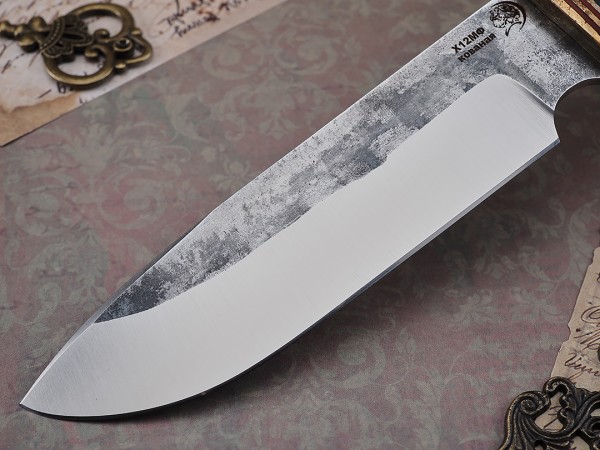 Нож Ворон, клинок из кованой стали Х12МФ, рукоять морёный граб резной, стабилизированная карельская береза