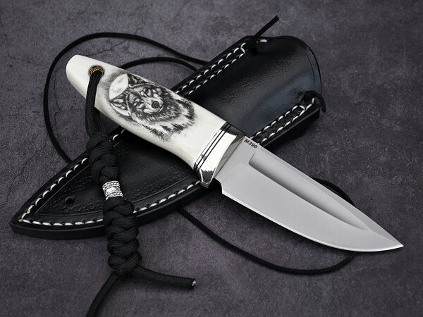 Нож Шейный, клинок из стали Bohler М390, рукоять клык моржа, скримшоу, формованные ножны - итальянская кожа растительного дубления