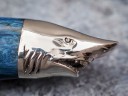 Нож Акула, клинок из стали Bohler S390, рукоять художественное литье мельхиор, стабилизированная карельская береза с резьбой ручной работы, формованные ножны-итальянская кожа растительного дубления