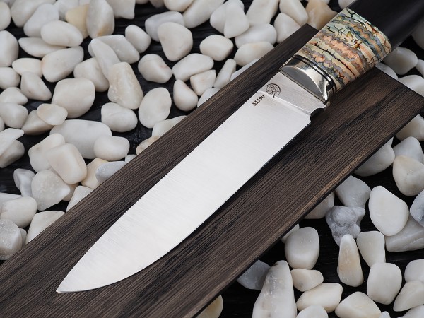 Нож Рысь, клинок из стали Bohler М390, рукоять морёный граб с резьбой ручной работы, стабилизированный зуб мамонта, формованные ножны-итальянская кожа растительного дубления