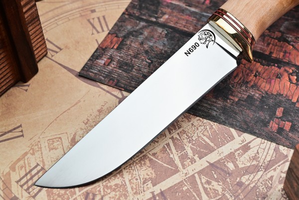 Нож Лесник, клинок из стали Bohler N690, рукоять карельская береза