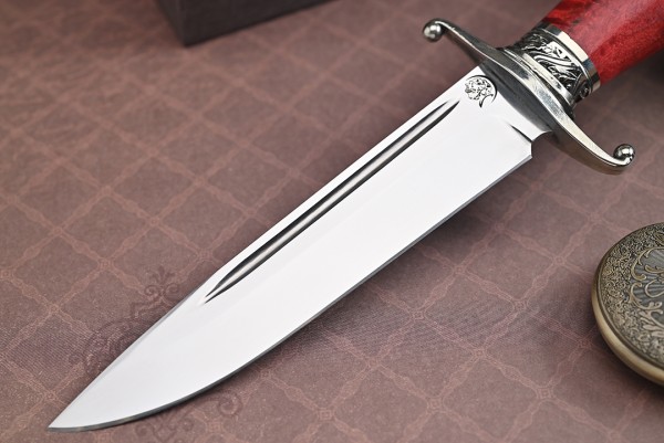 Нож Авторская Финка НКВД, клинок из стали Bohler N690, рукоять художественное литье мельхиор, стабилизированная карельская береза