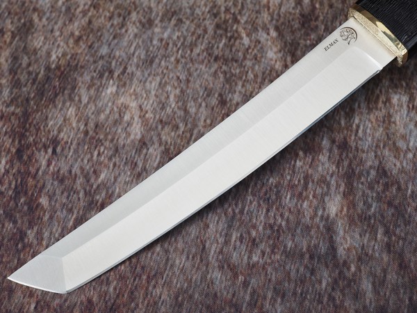 Нож Танто, клинок из стали Bohler ELMAX, рукоять морёный граб с резьбой ручной работы, ножны морёный граб с резьбой ручной работы, подставка морёный граб