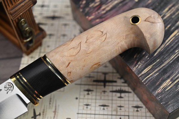 Нож Вепрь, клинок из стали Bohler N690, рукоять граб, карельская береза