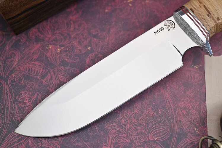 Нож Ворон, клинок из стали Bohler N690, рукоять дюраль береста