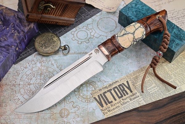 Авторский Нож Аллигатор, клинок из стали Bohler S390, притин мокумэ-ганэ, рукоять аризонское железное дерево айронвуд, вставка стабилизированный бивень мамонта, формованные ножны-итальянская кожа растительного дубления