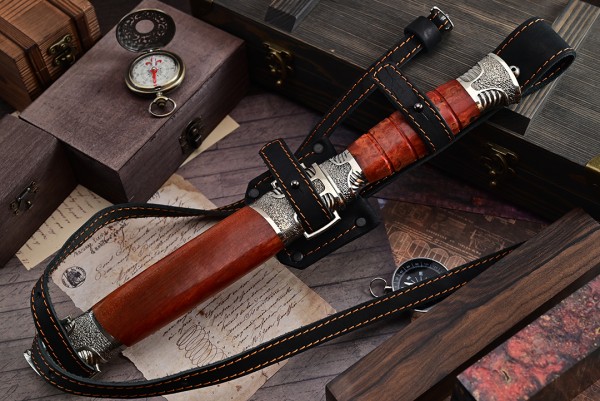 Нож Пластунский, клинок из кованой стали Х12МФ, рукоять художественное литье мельхиор, стабилизированная карельская береза, ножны художественное литье мельхиор, стабилизированная карельская берёза