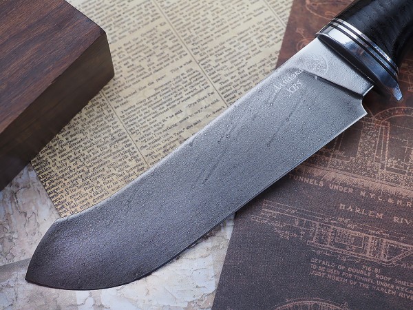 Нож Скиннер, клинок из алмазной стали ХВ5, рукоять наборная кожа, дюраль