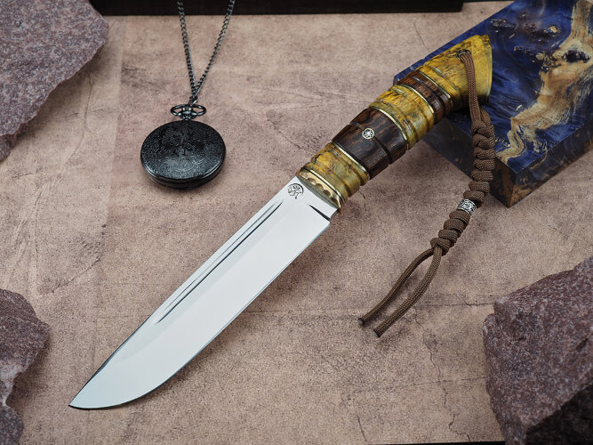 Нож Путник, клинок из стали Bohler К340, рукоять стабилизированный кап клена, айронвуд