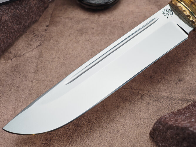 Нож Путник, клинок из стали Bohler К340, рукоять стабилизированный кап клена, айронвуд