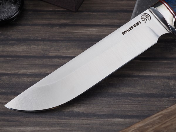 Нож Турист, клинок из стали Bohler М390, рукоять литье мельхиор, морёный граб резной, стабилизированная карельская береза