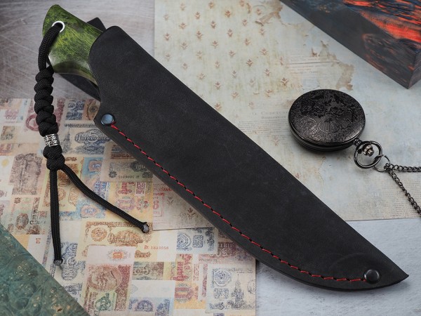 Нож Бобр, клинок из стали Bohler М390, рукоять из стабилизированной карельской березы