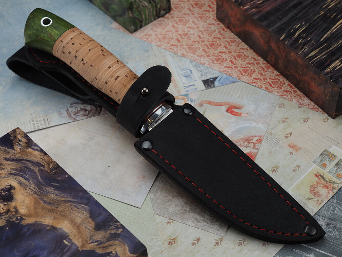 Нож Лесник, клинок из кованой стали Х12МФ, рукоять стабилизированная карельская береза, береста