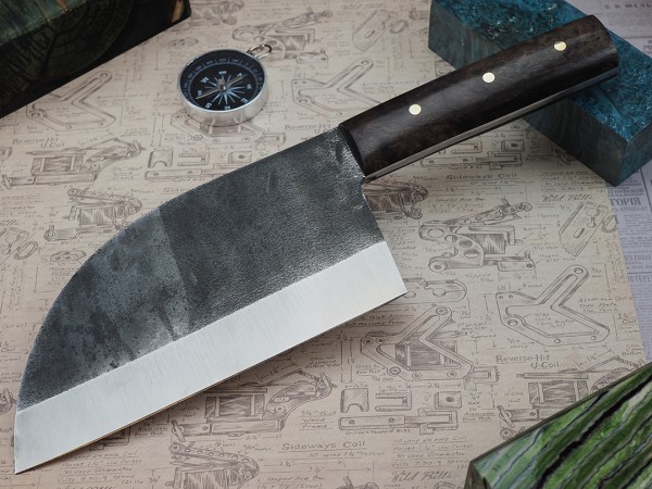 Сербский нож, цельнометаллический, клинок выполнен из кованой стали 95Х18, рукоять стабилизированная карельская береза, коричневая