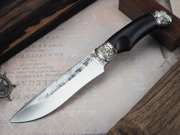 Нож Егерь, клинок из кованой стали Х12МФ, рукоять художественное литье мельхиор, мореный граб