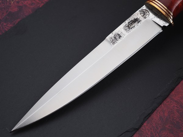 Нож Хищник, клинок из кованой стали Х12МФ, рукоять морёный граб резной, вставка стабилизированная карельская береза